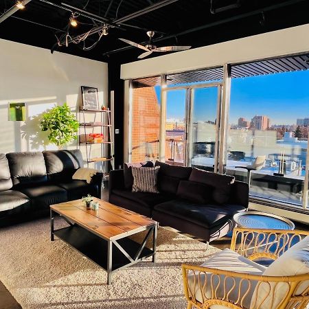 Sunny Penthouse On 17Th Ave, 1 Bedroom, 1 Loft Bed With Ladder, 1 Sofa Bed, Sleeps 6, Downtown YYC Екстериор снимка